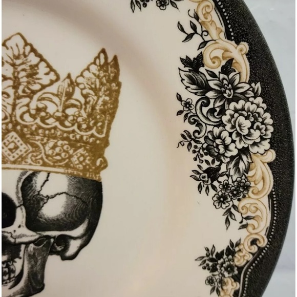 4 Royal Stafford Salad Plates King Crown Skull 8.5 - Picture 7 of 7